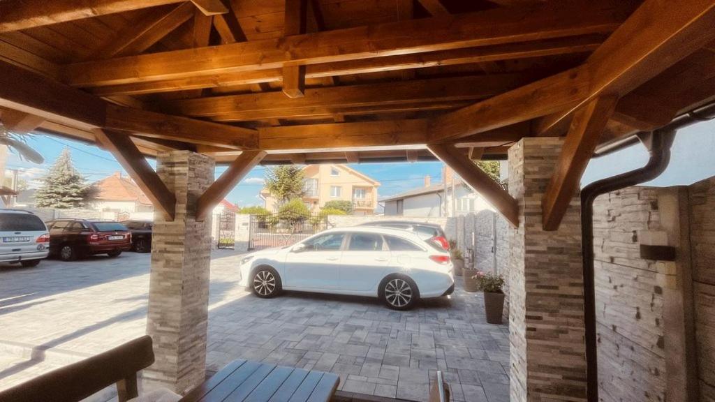 Veľký Meder Eugen Apartman מראה חיצוני תמונה