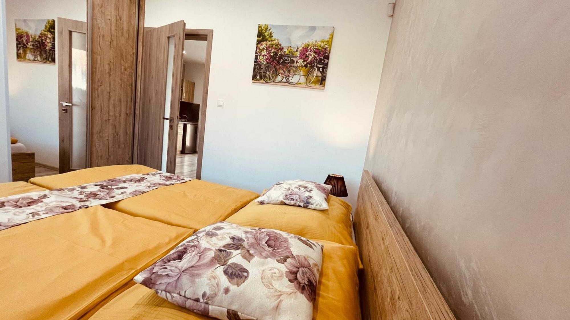 Veľký Meder Eugen Apartman מראה חיצוני תמונה
